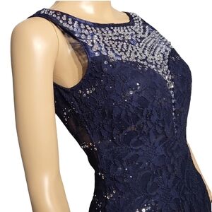 B. SMART Sleeveless Lace Diamante Beaded Sequined Gown / Sz 3-4 / Navy blue